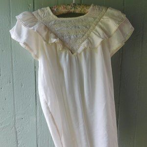 Vintage Lace Ruffle White Top
